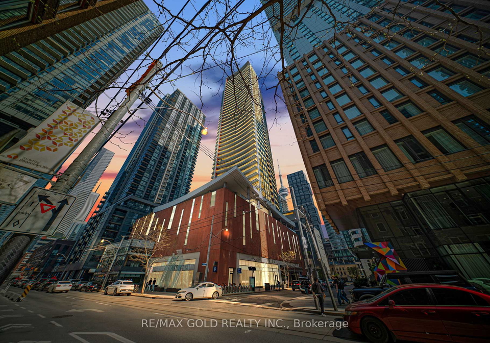 21-widmer-street-toronto-ontario-c13152942