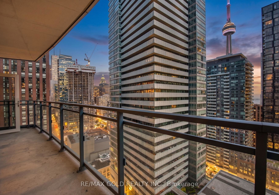 21-widmer-street-toronto-ontario-c13152942