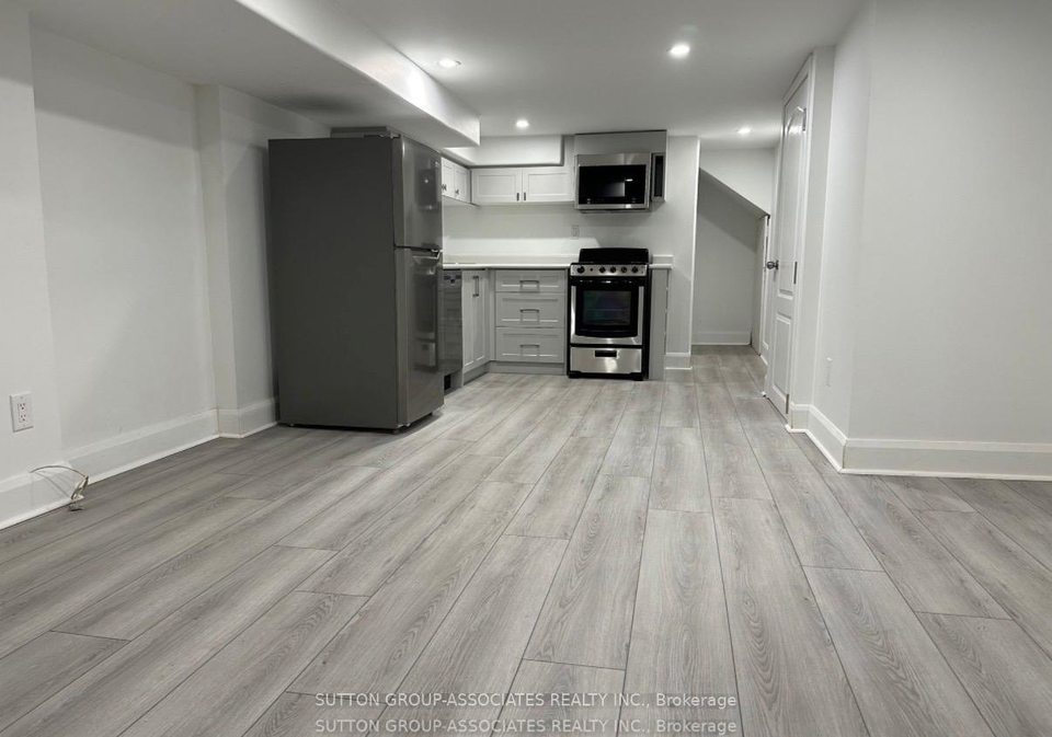 1208-college-street-toronto-ontario-c13153054