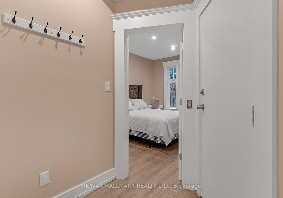 216-seaton-street-toronto-ontario-c13153296
