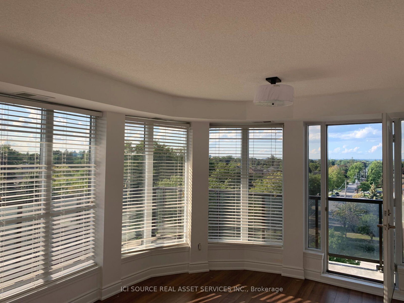 760-sheppard-avenue-w-toronto-ontario-c13153422