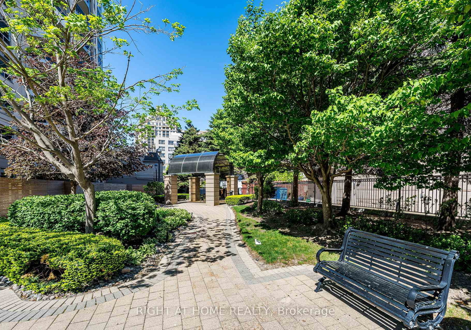 2-rean-drive-north-york-ontario-c13153736