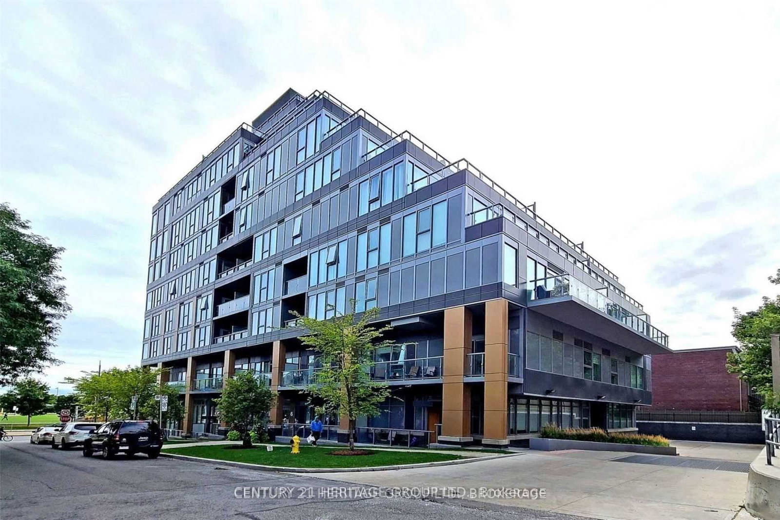 6-parkwood-avenue-toronto-ontario-c13154058