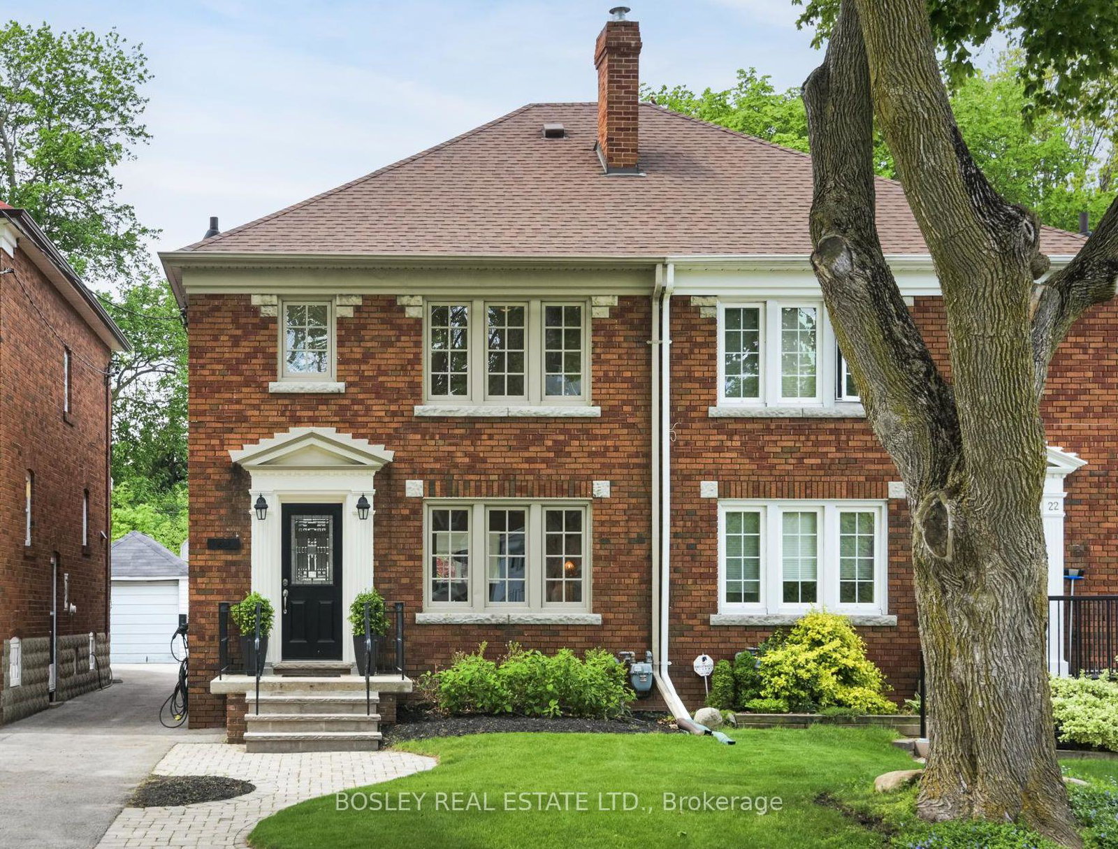20-randolph-road-east-york-ontario-c13154606