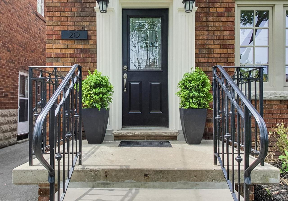 20-randolph-road-east-york-ontario-c13154606