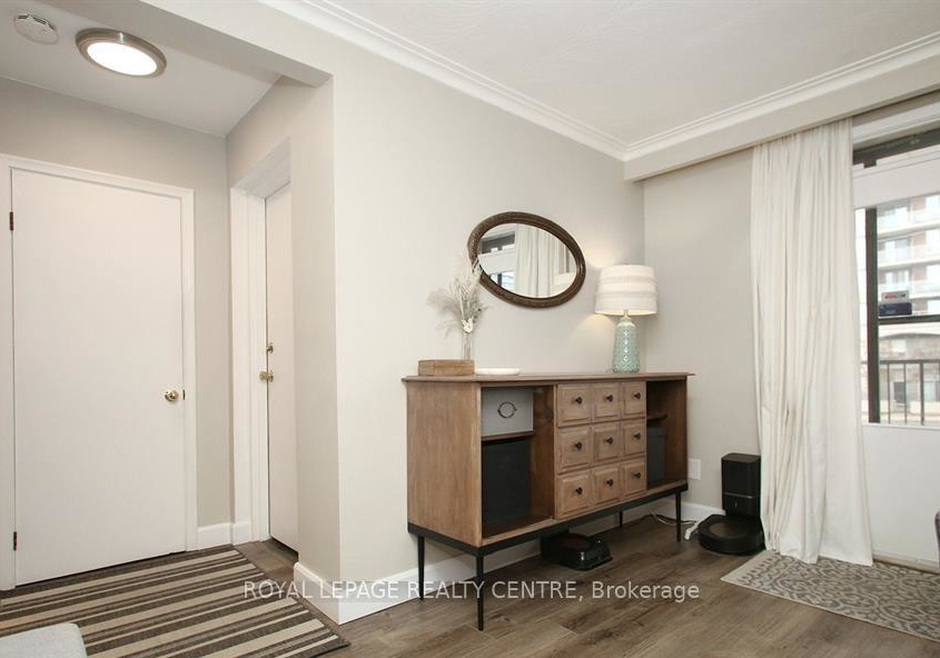 339-sheppard-avenue-e-north-york-ontario-c13154660
