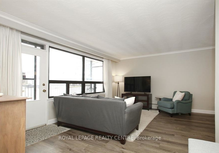 339-sheppard-avenue-e-north-york-ontario-c13154660