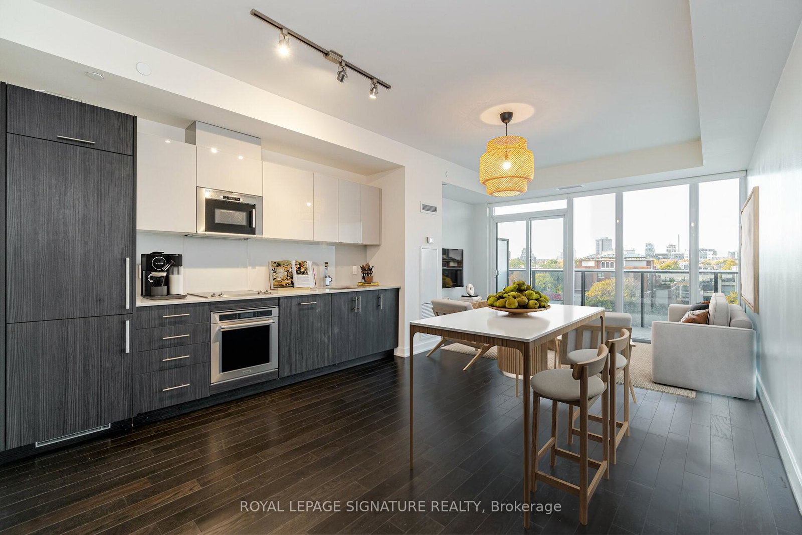 330-richmond-street-w-toronto-ontario-c13154718