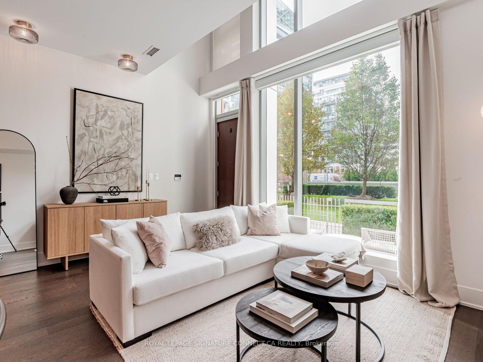 39-queens-quay-e-toronto-ontario-c13154742