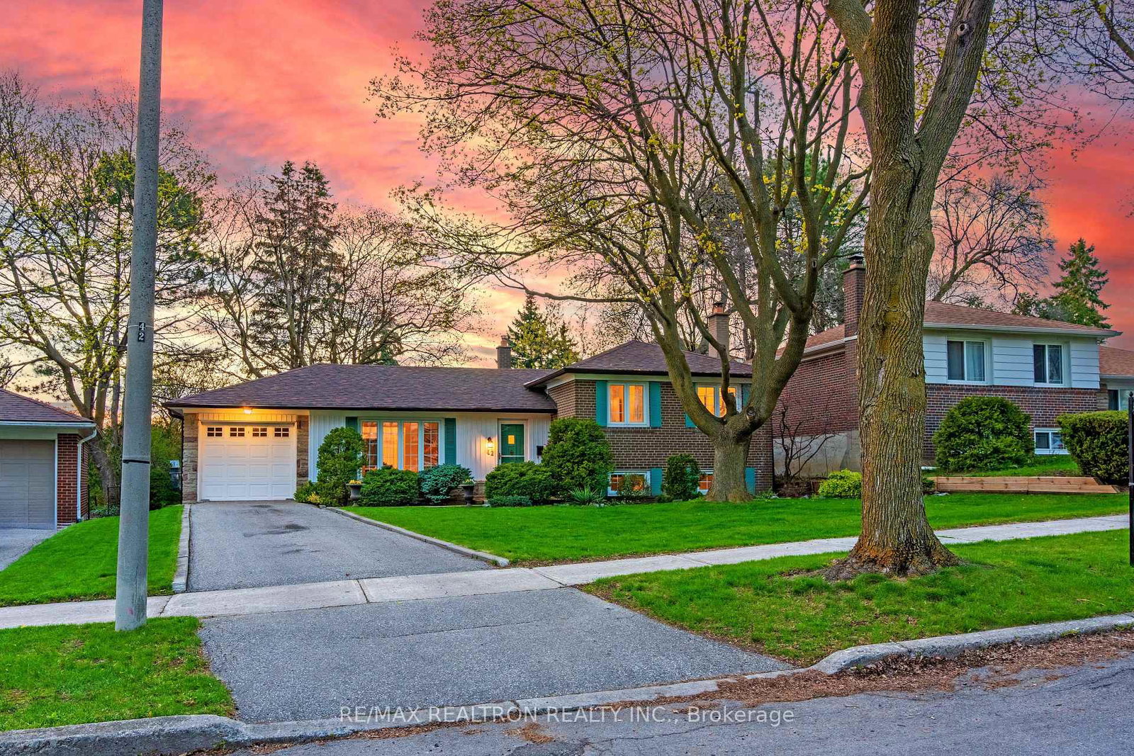 42-resolution-crescent-north-york-ontario-c13154934