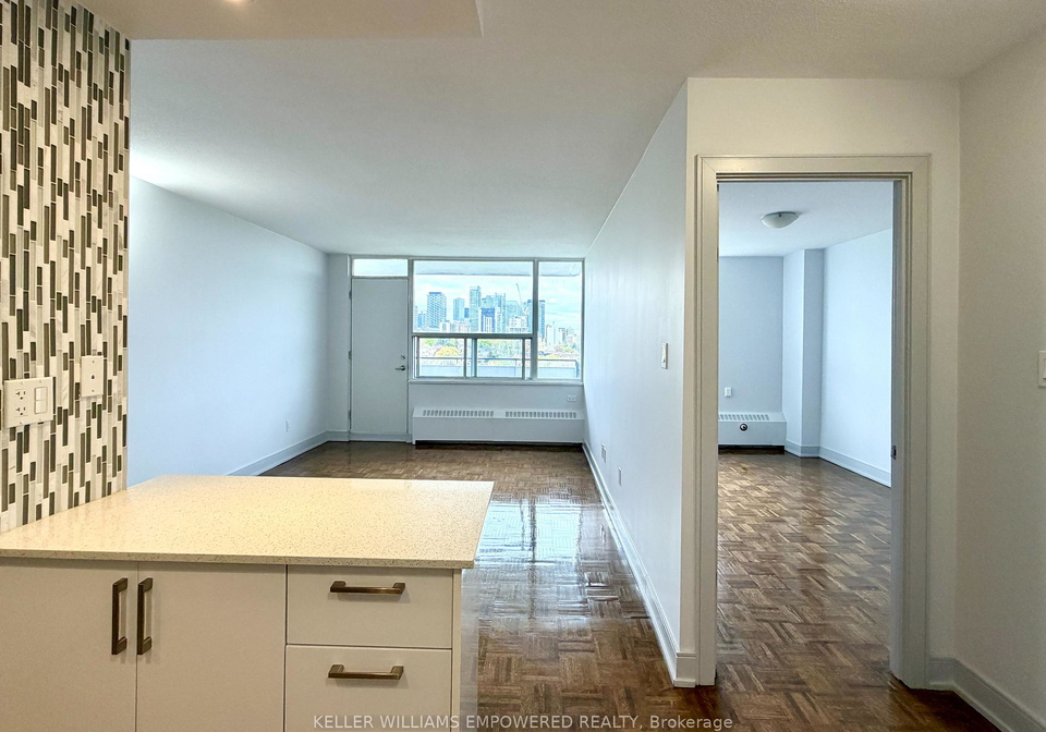 225-davisville-avenue-toronto-ontario-c13154994