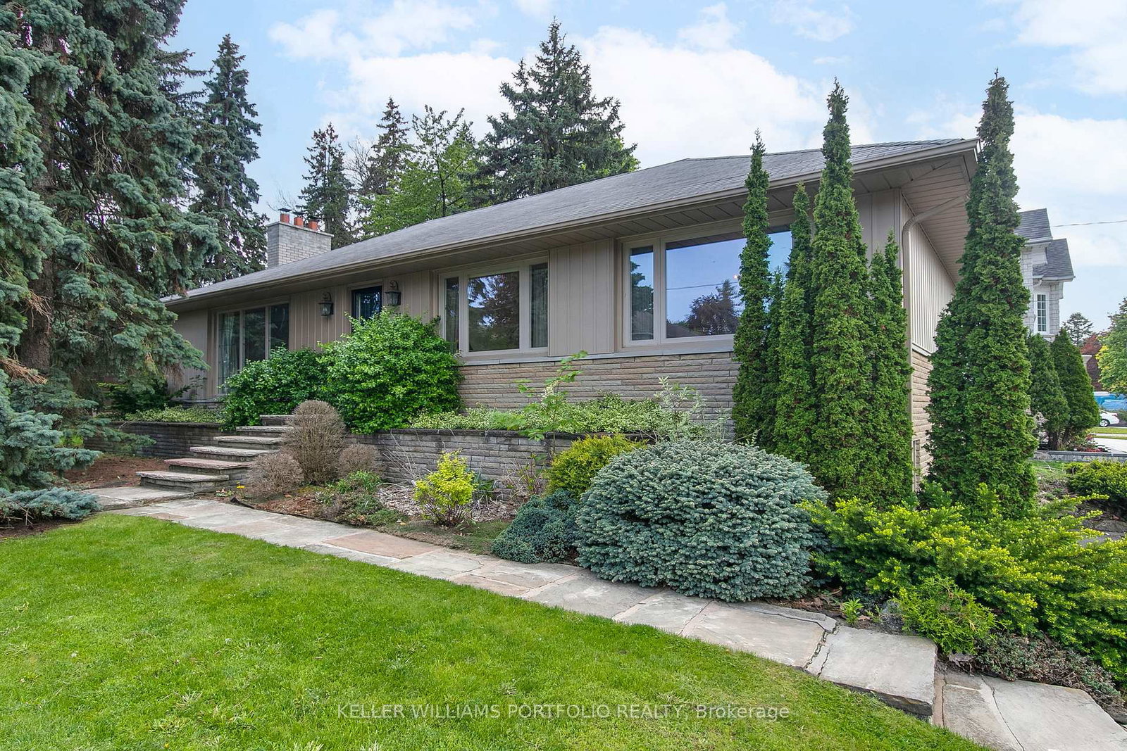 29-winlock-park-north-york-ontario-c13155074