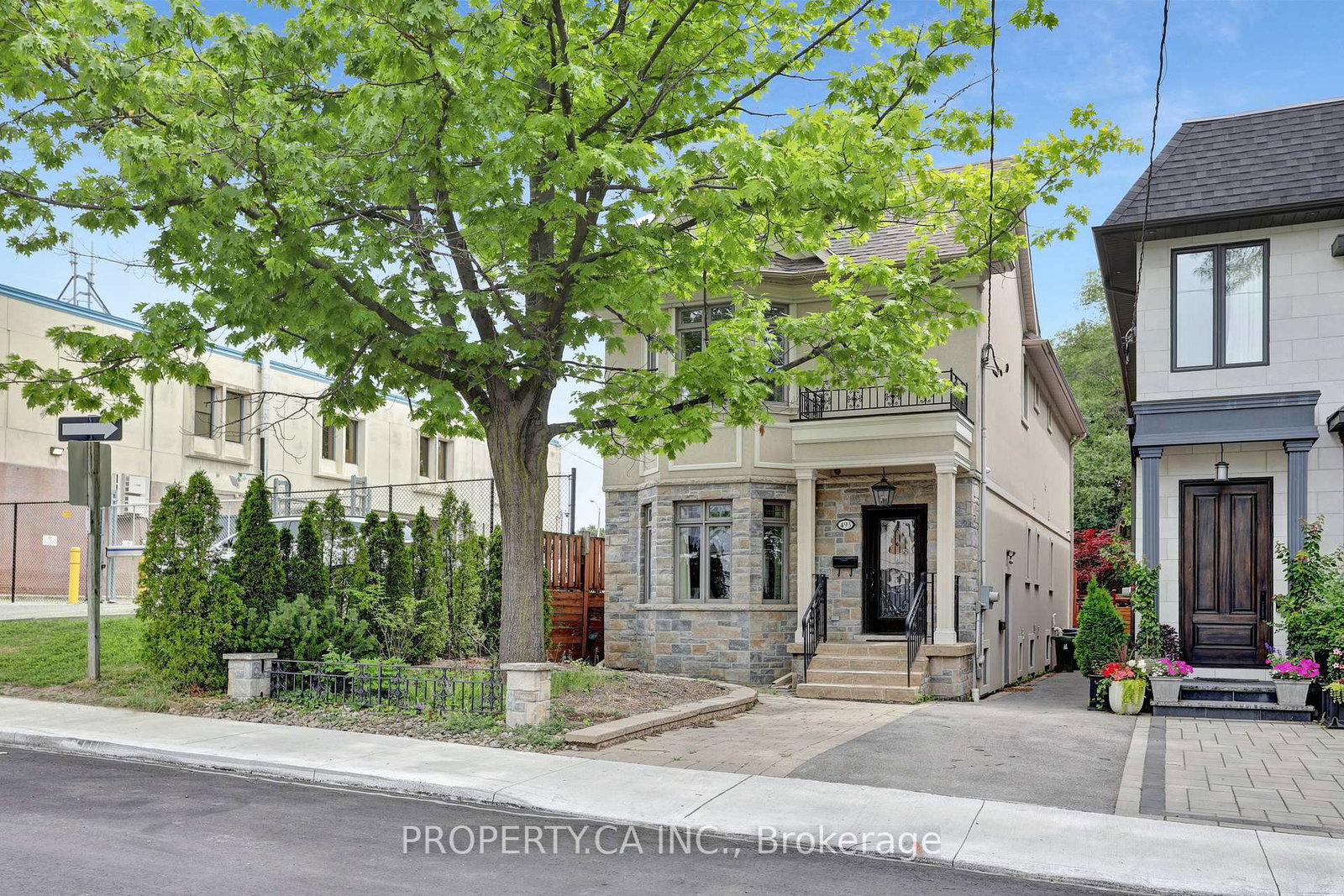493-winnette-avenue-toronto-ontario-c13155274