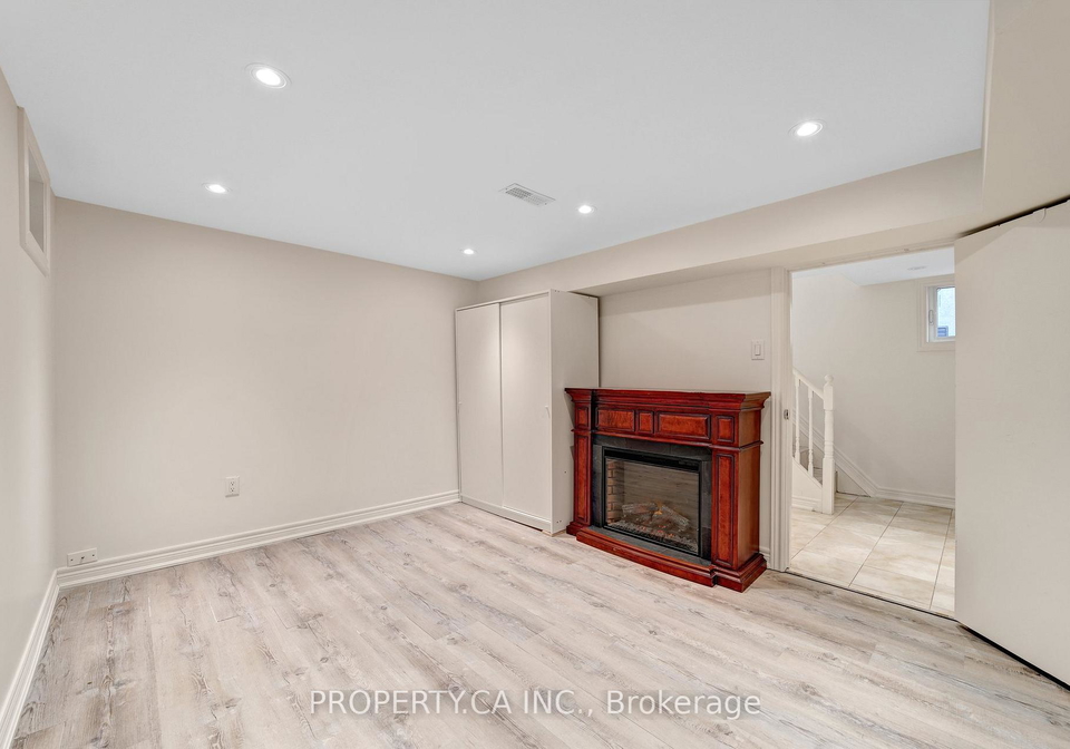 493-winnette-avenue-toronto-ontario-c13155274
