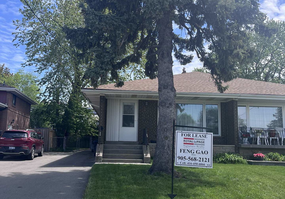 20-fortrose-crescent-north-york-ontario-c13155334