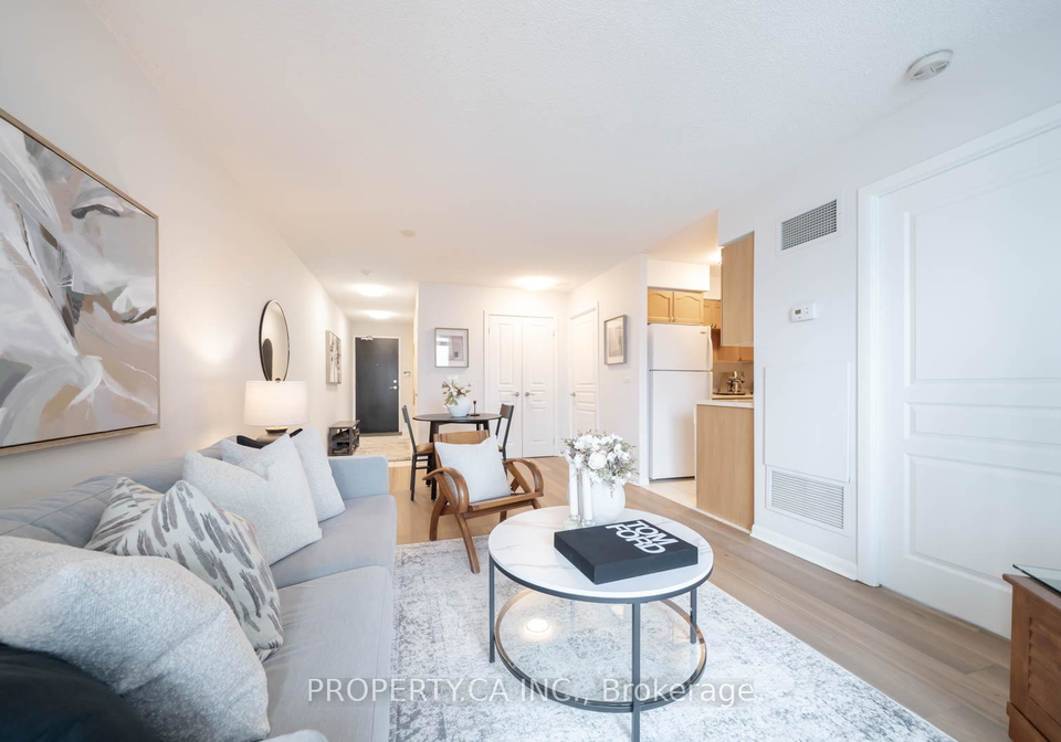 18-yonge-street-toronto-ontario-c13155540