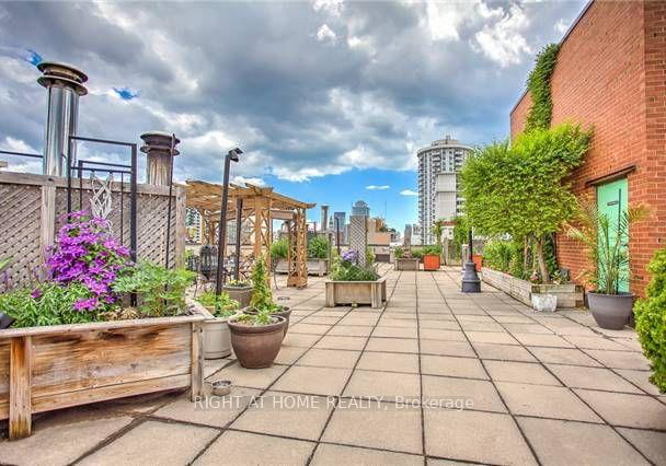 55-wellesley-street-e-toronto-ontario-c13155738