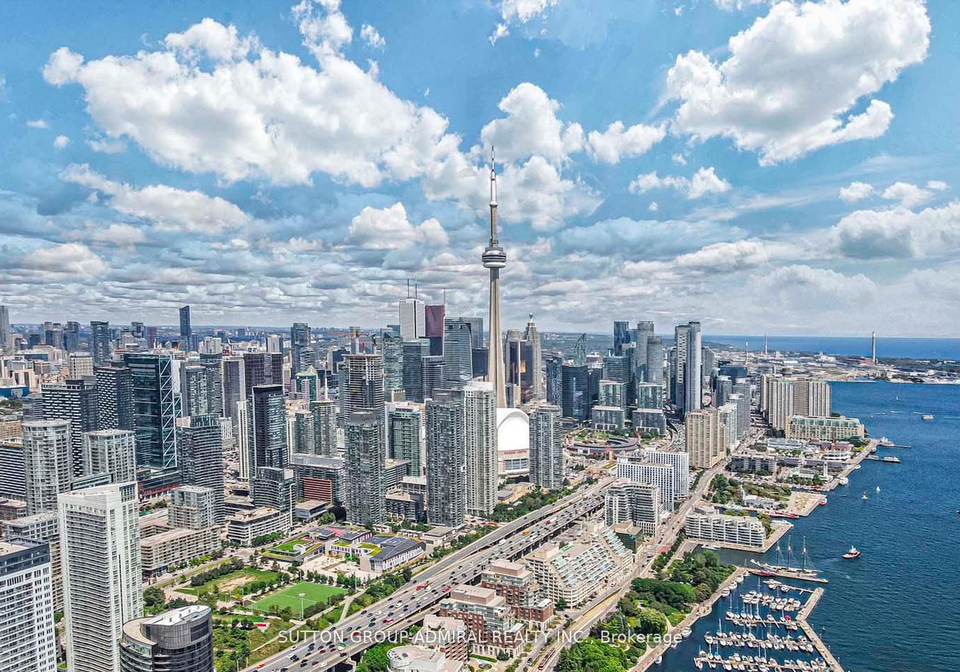 215-fort-york-boulevard-toronto-ontario-c13155882