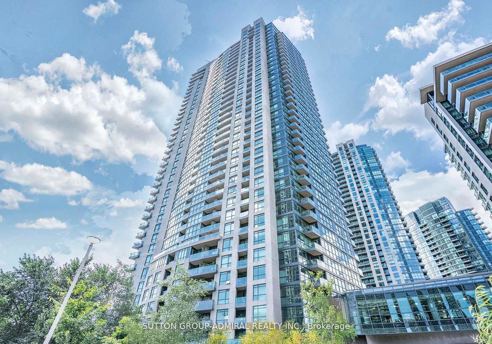 215-fort-york-boulevard-toronto-ontario-c13155882