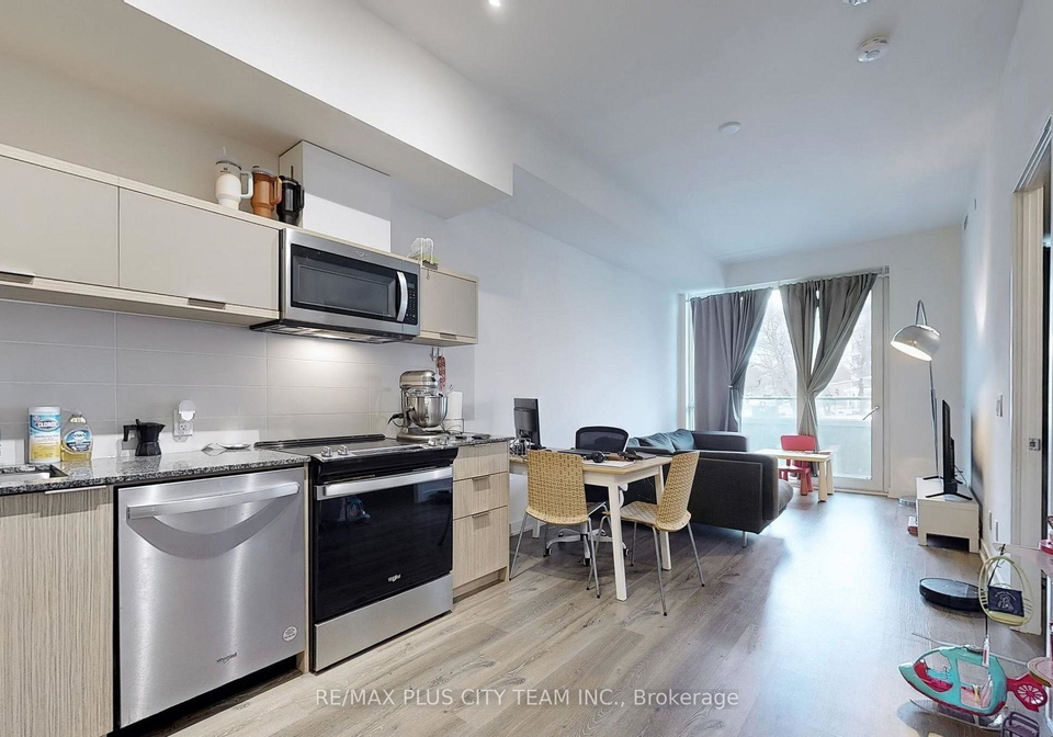 10-deerlick-court-north-york-ontario-c13155898