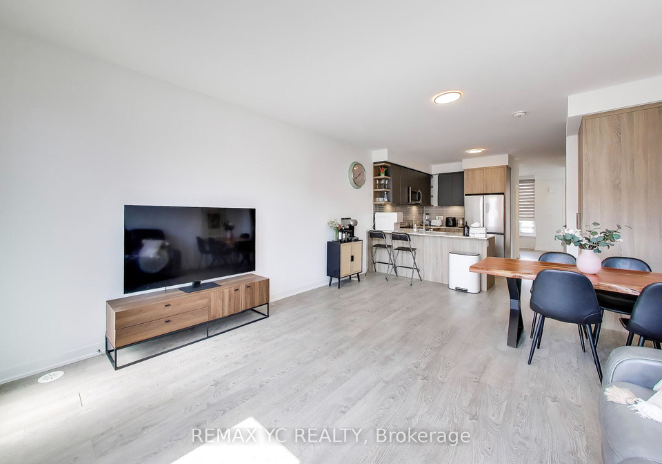 18-deep-roots-terrace-toronto-ontario-c13156014