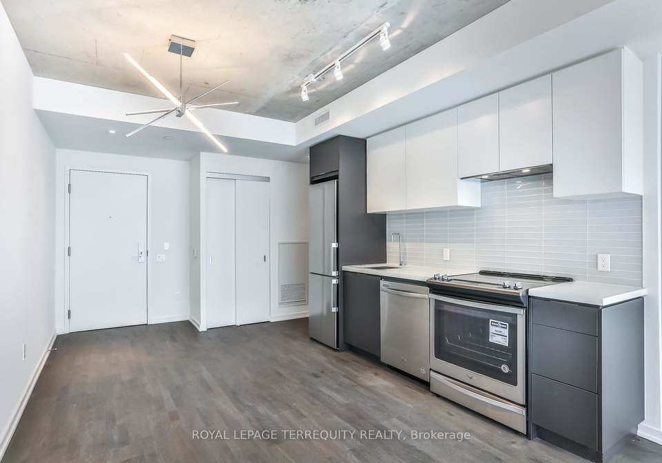 60-colborne-street-toronto-ontario-c13156178