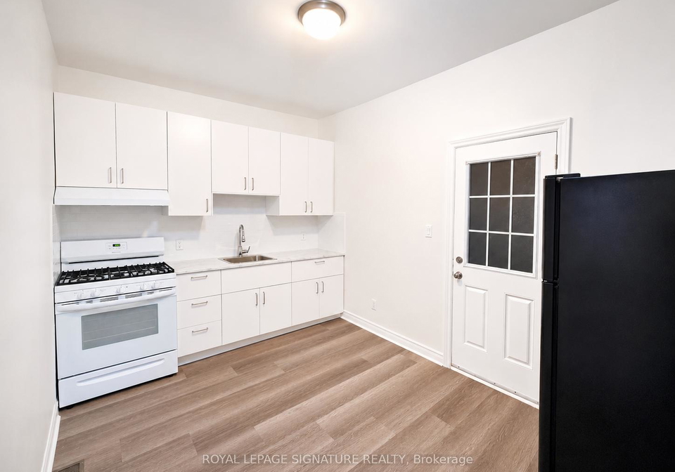 396-crawford-street-toronto-ontario-c13156216