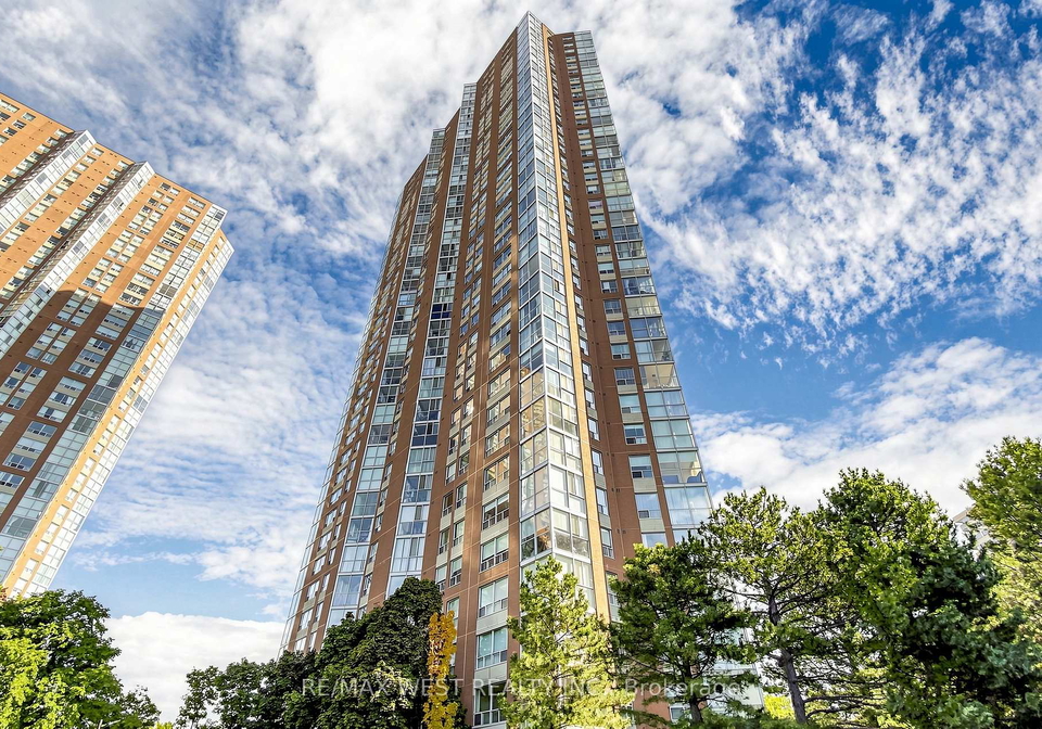 5-concorde-place-north-york-ontario-c13156430