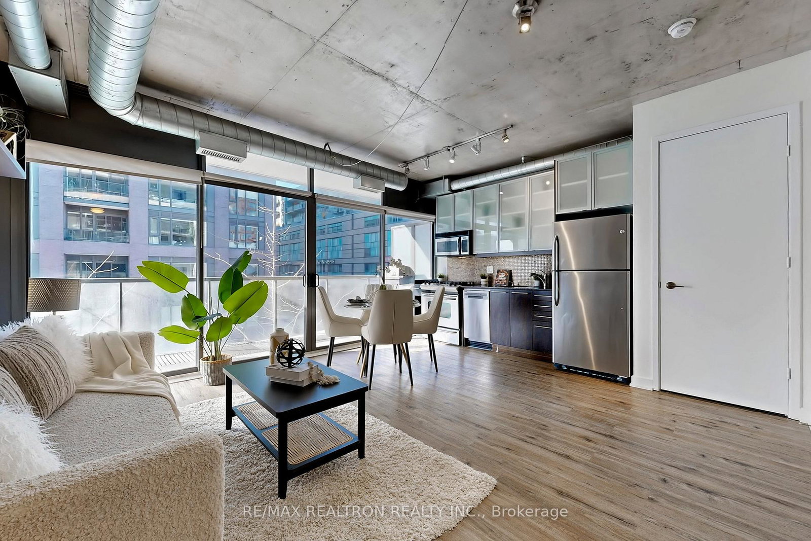 533-richmond-street-w-toronto-ontario-c13156492
