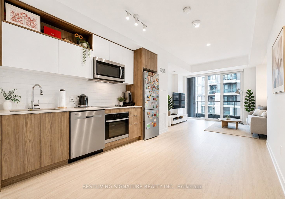 60-princess-street-toronto-ontario-c13156610
