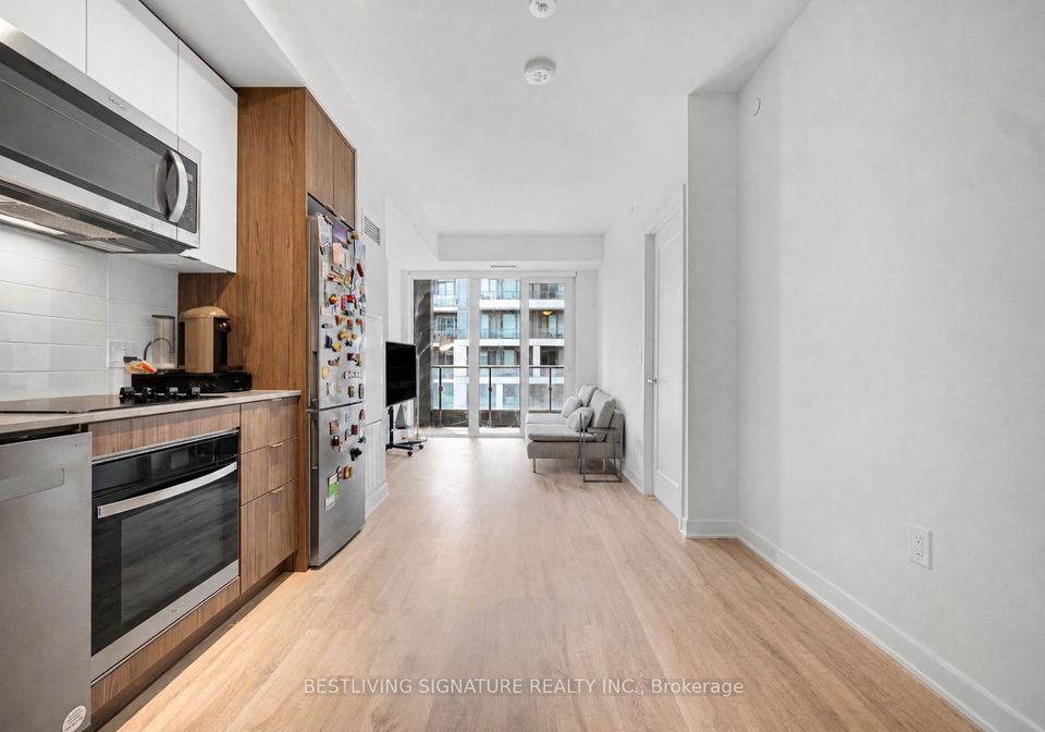 60-princess-street-toronto-ontario-c13156610