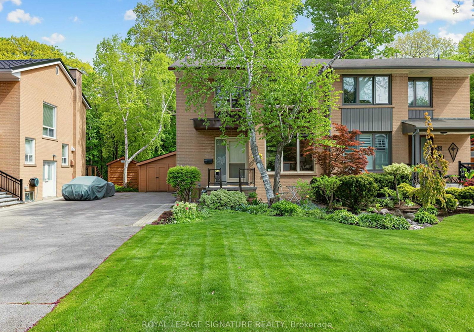 46-plateau-crescent-north-york-ontario-c13156644