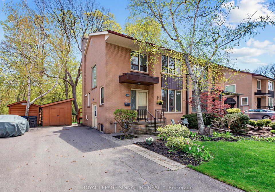 46-plateau-crescent-north-york-ontario-c13156644