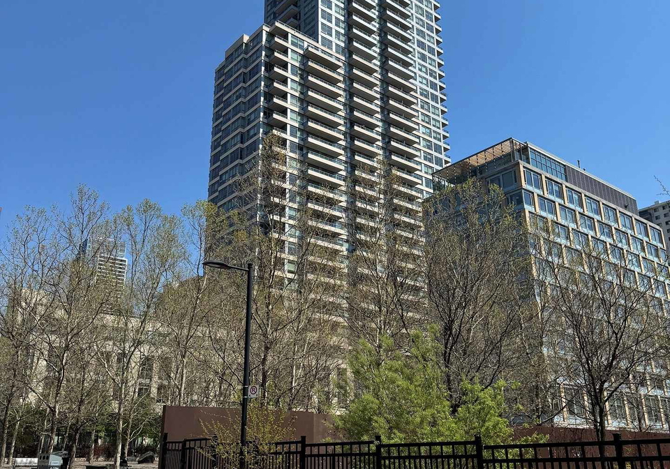 500-sherbourne-street-toronto-ontario-c13156872