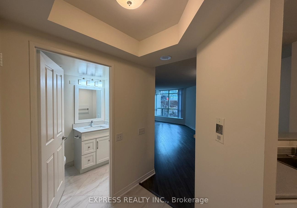 942-yonge-street-toronto-ontario-c13157032