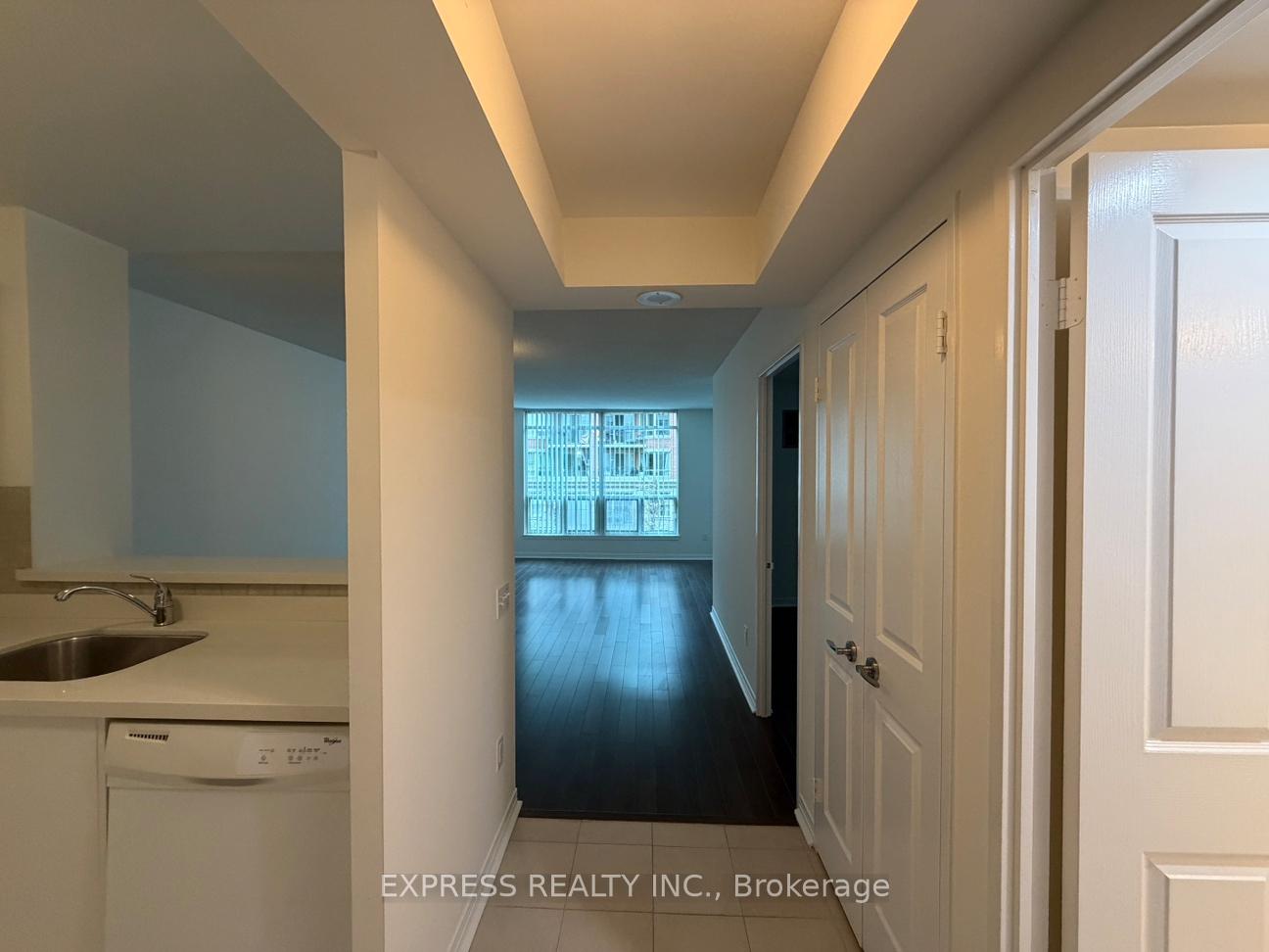 942-yonge-street-toronto-ontario-c13157218