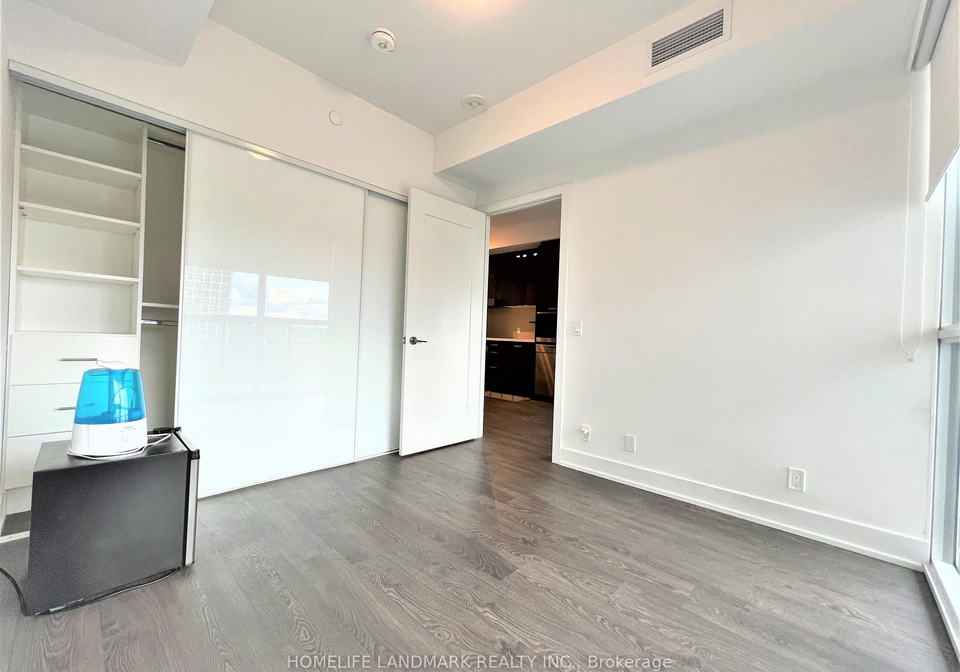 11-lillian-street-toronto-ontario-c13157360