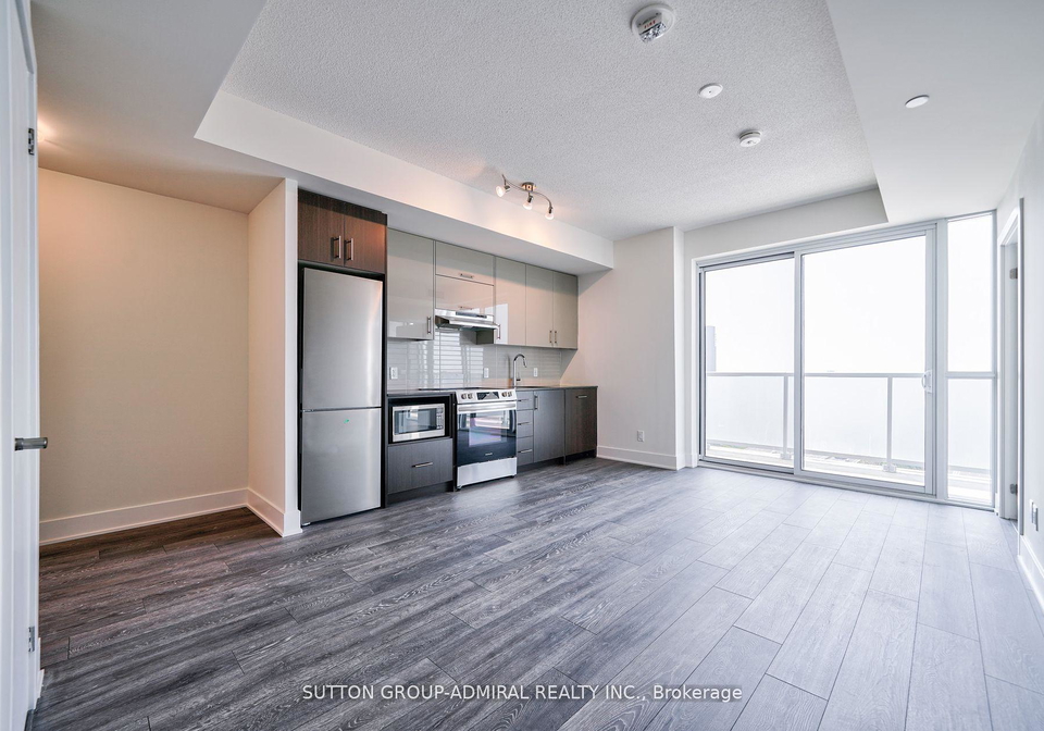 188-fairview-mall-drive-north-york-ontario-c13157478