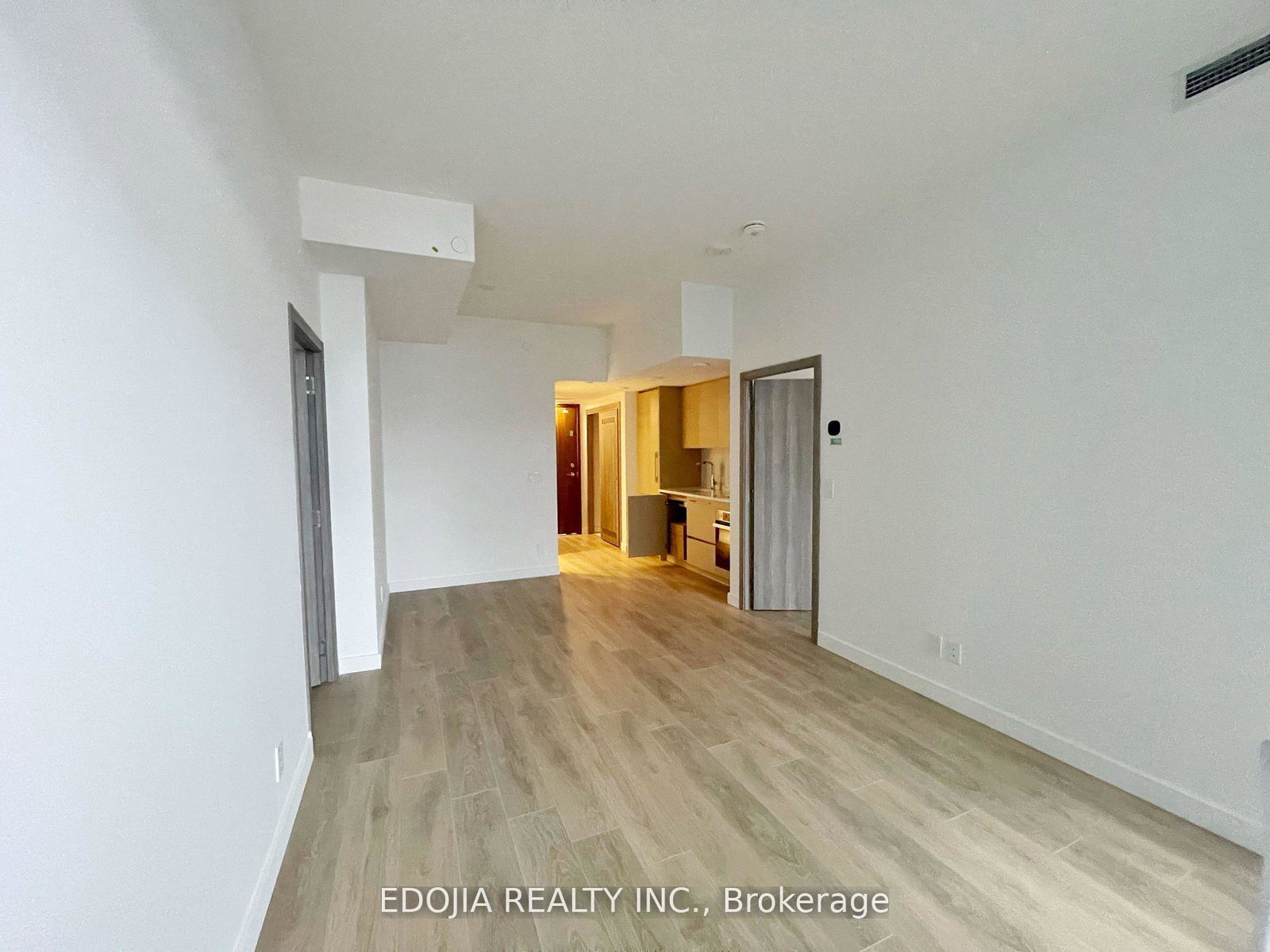 38-widmer-street-toronto-ontario-c13157492