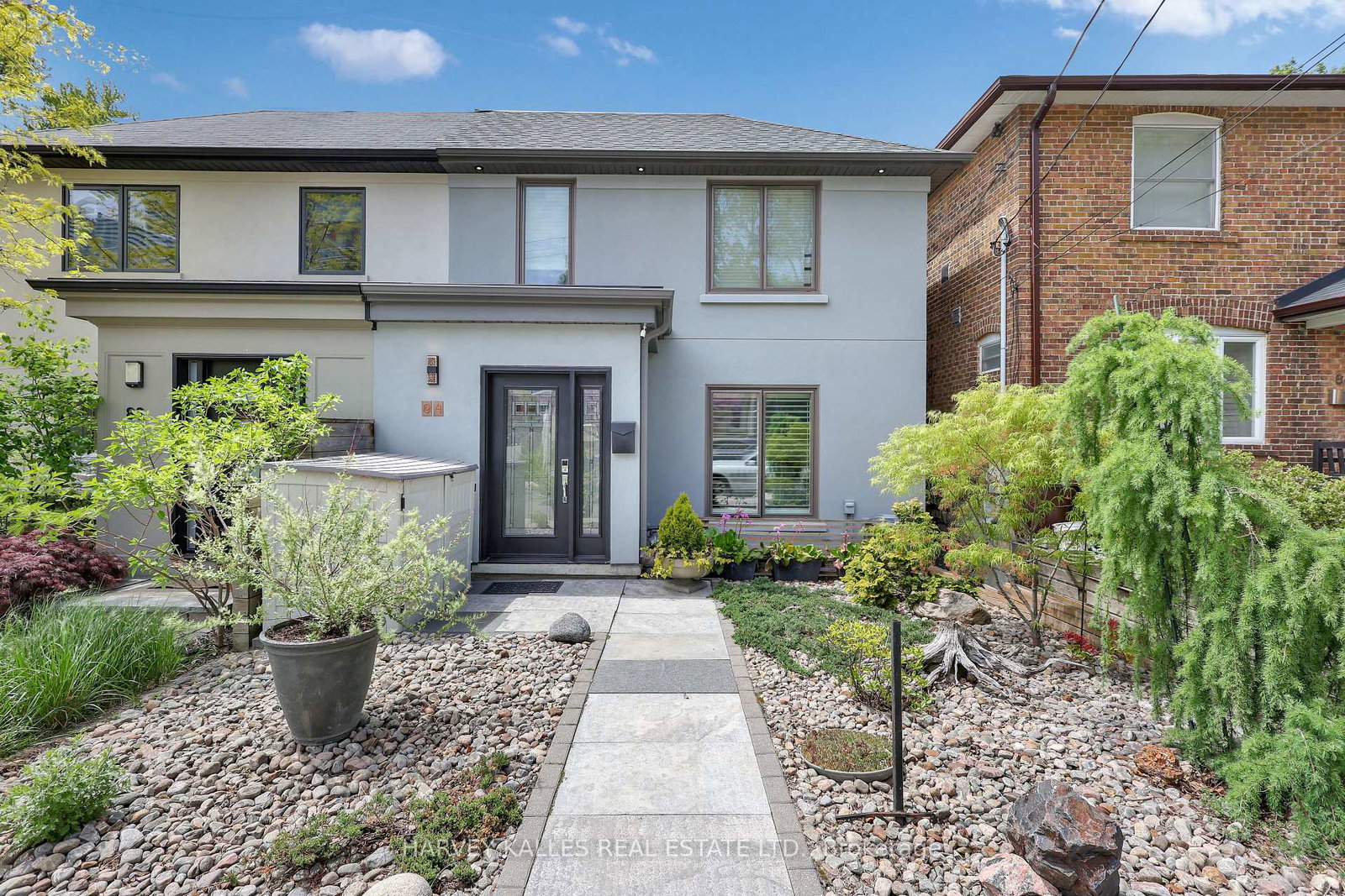 84-edith-drive-toronto-ontario-c13157668