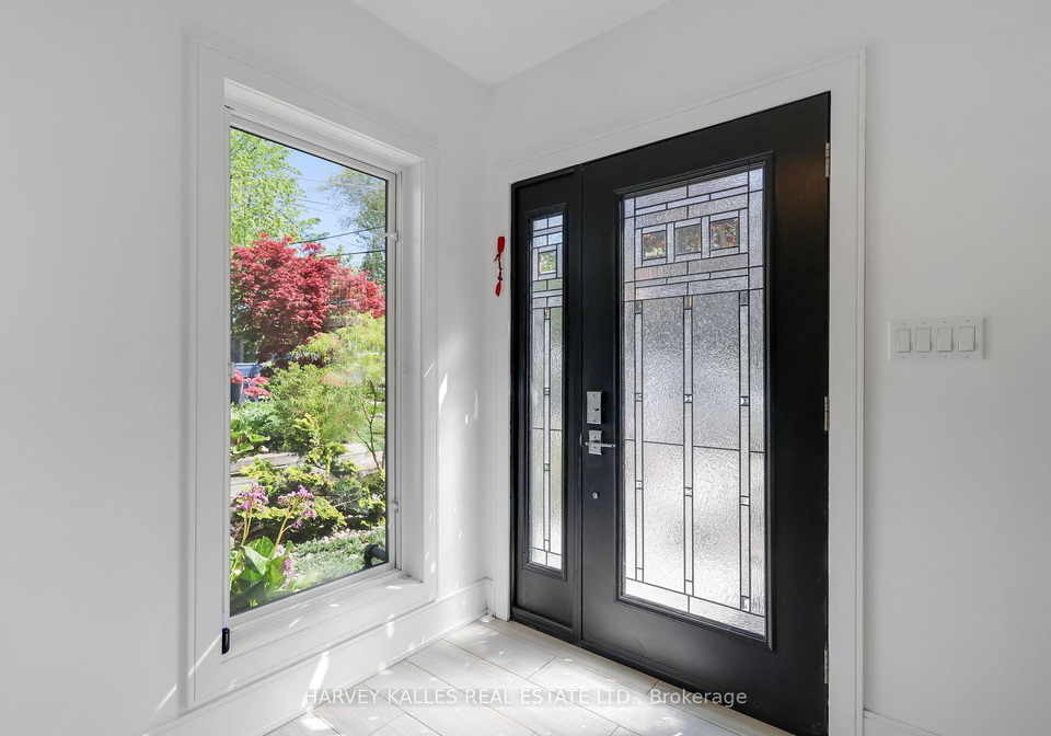 84-edith-drive-toronto-ontario-c13157668