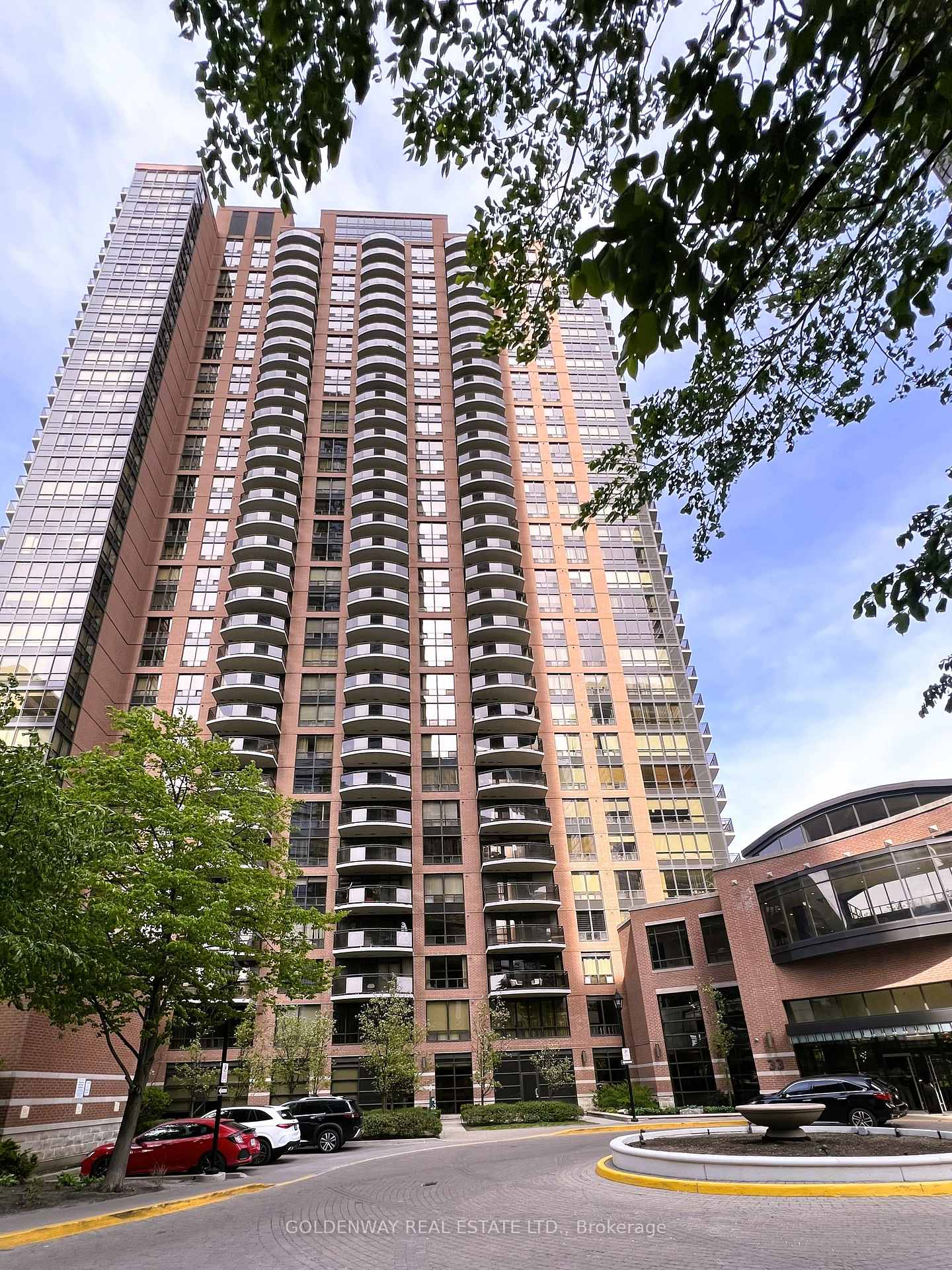 33-sheppard-avenue-e-north-york-ontario-c13157728