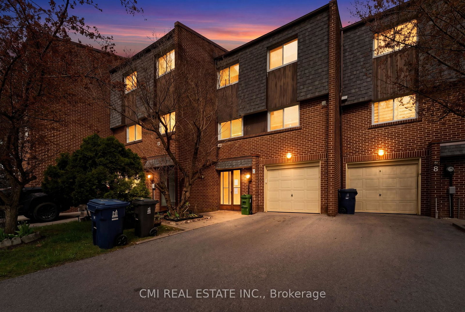 6-windy-golfway-way-east-york-ontario-c13157742