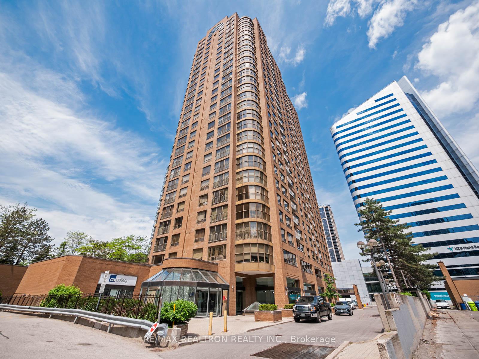 100-upper-madison-avenue-toronto-ontario-c13157996