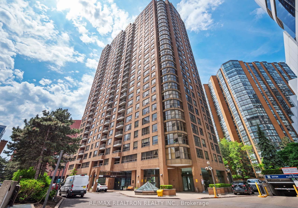 100-upper-madison-avenue-toronto-ontario-c13157996