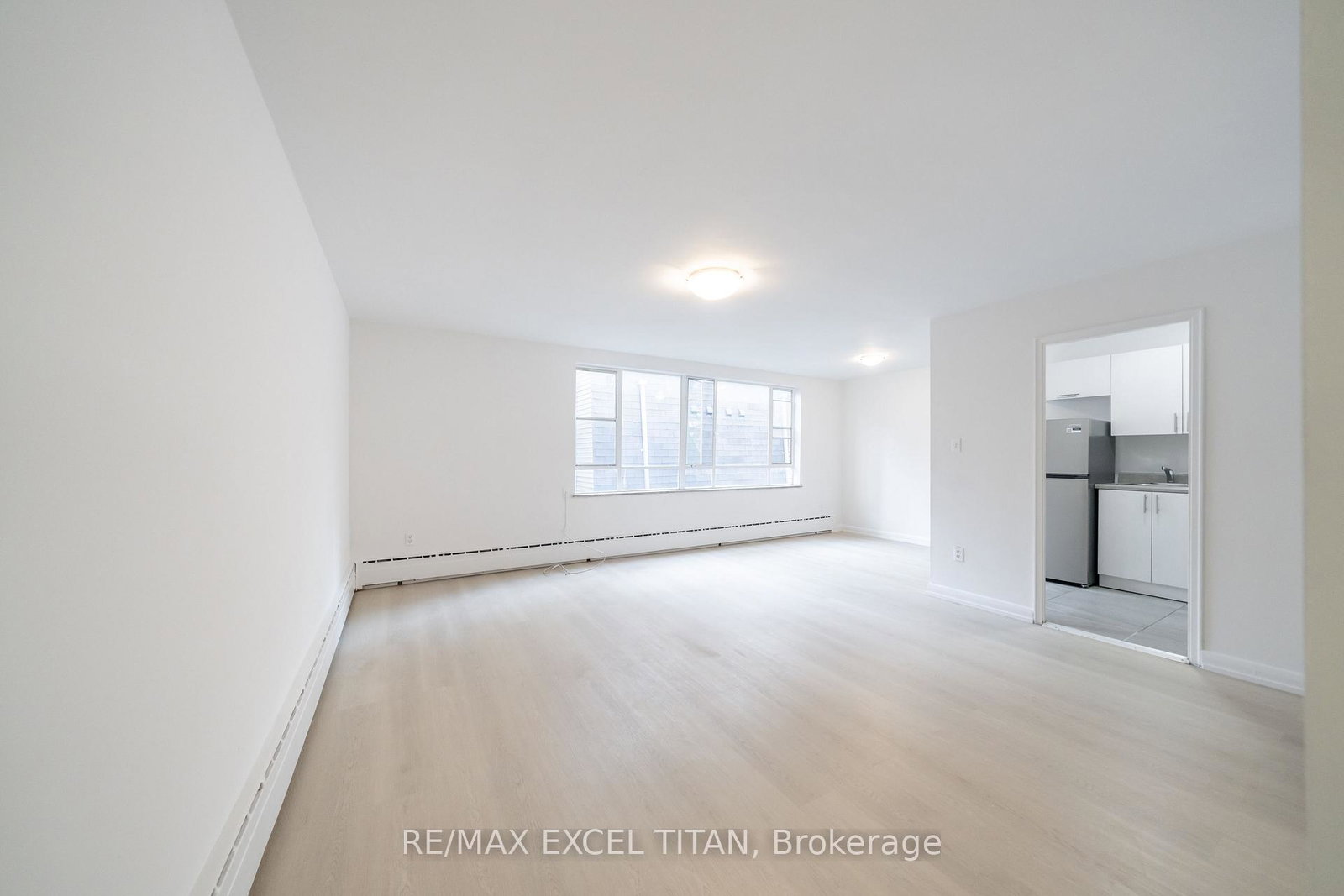 77-erskine-avenue-toronto-ontario-c13158002