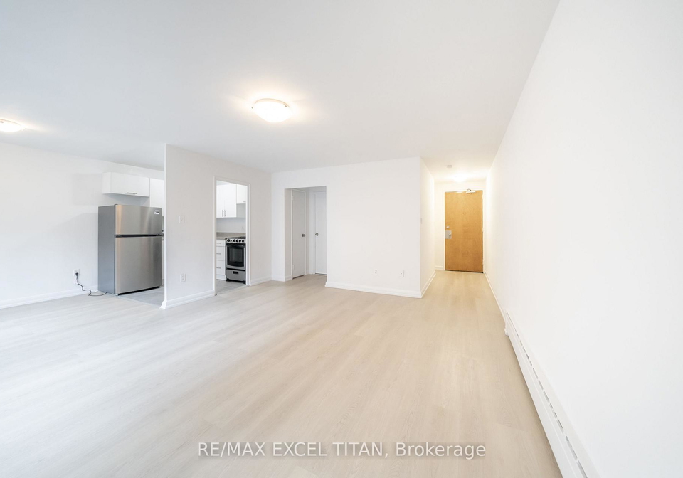 77-erskine-avenue-toronto-ontario-c13158002