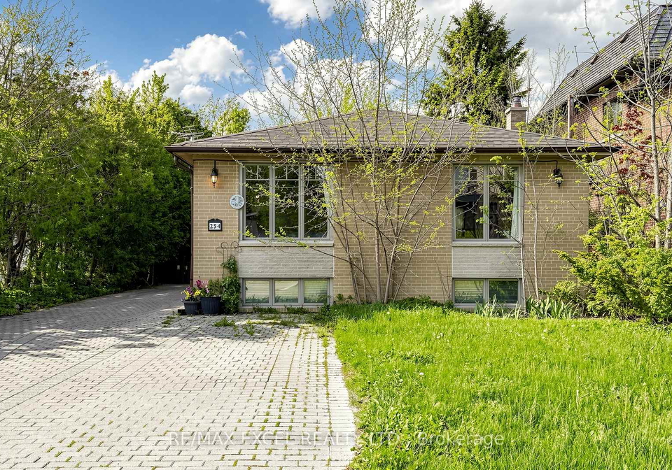 254-patricia-avenue-toronto-ontario-c13158084