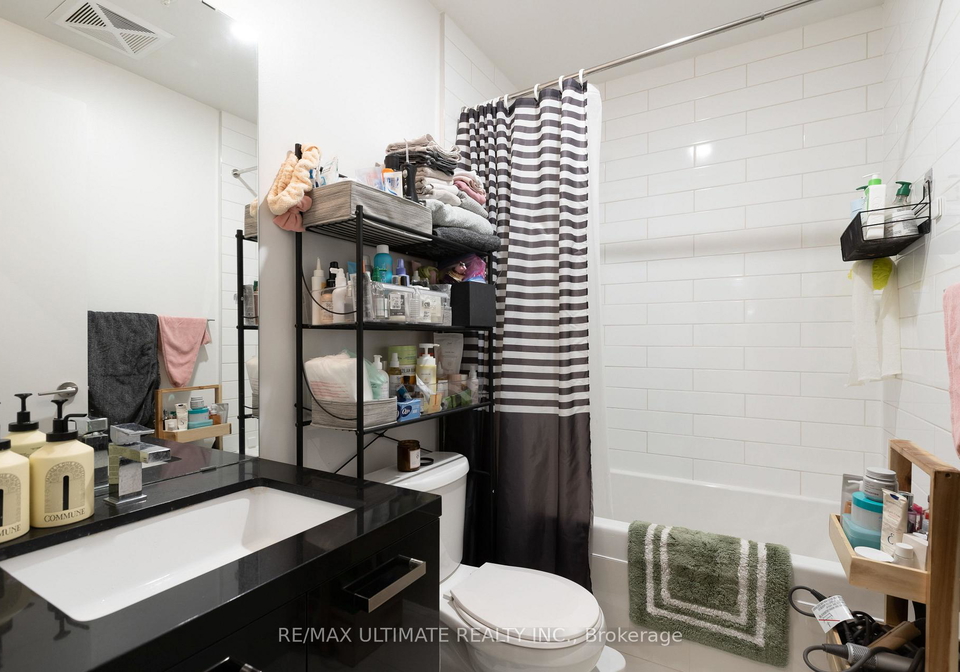39-brant-street-toronto-ontario-c13158118