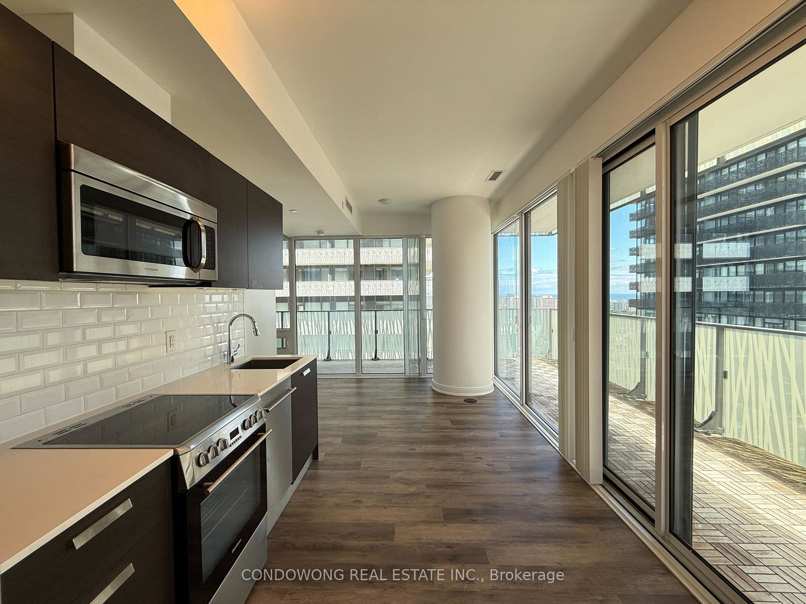 42-charles-street-e-toronto-ontario-c13158280